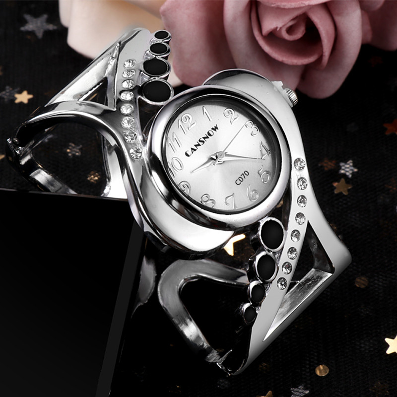 Kobiety bransoletka na rękę z  – Luxury Watch Diamond recenzja i cena