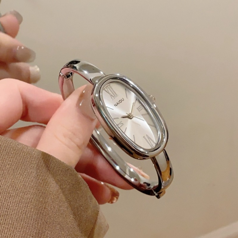 Luksusowy damski zegarek kwarc – Quiet Luxury Watch recenzja i cena