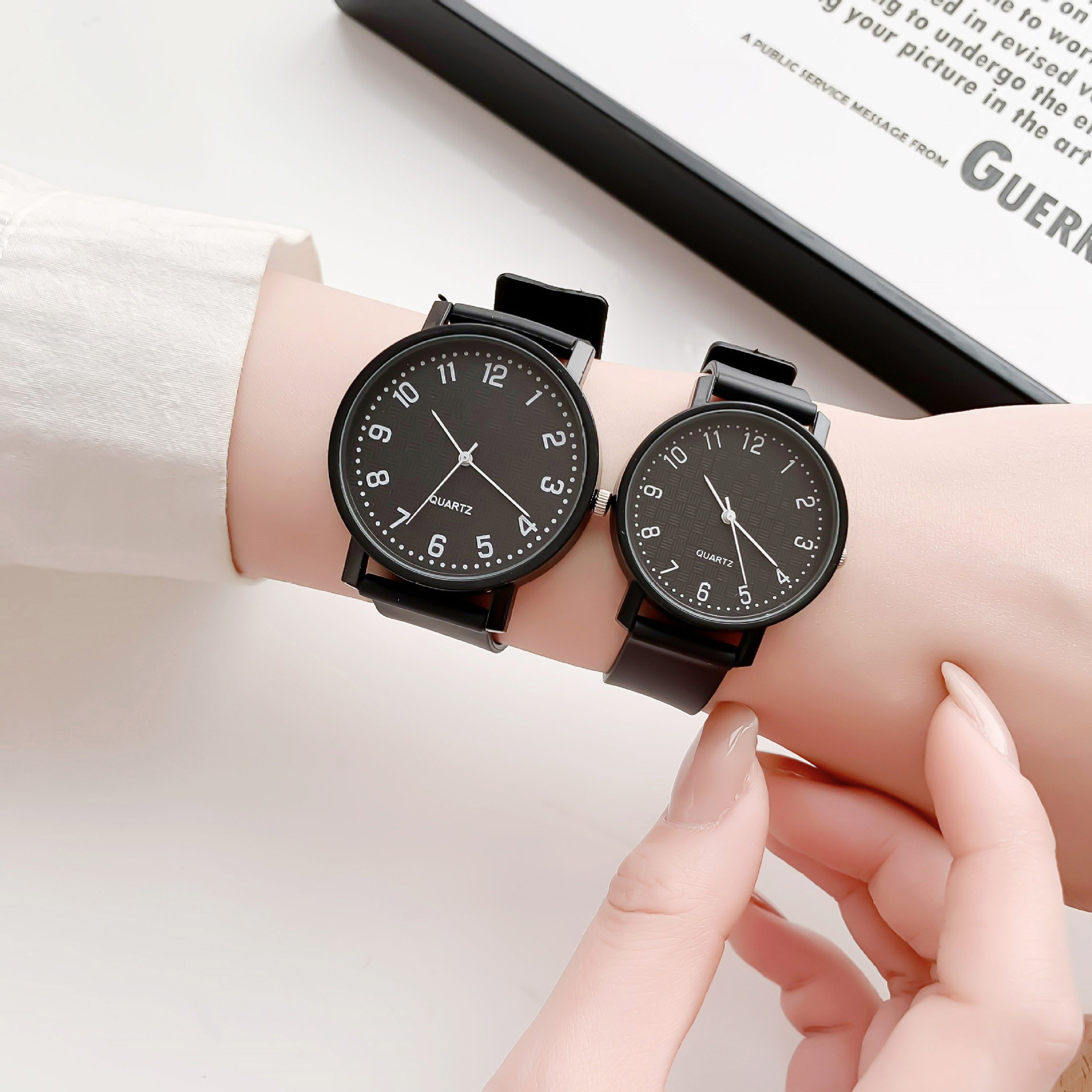 Prosty czarny zegarek kwarcowy – Luxury Watch Ladies recenzja i cena